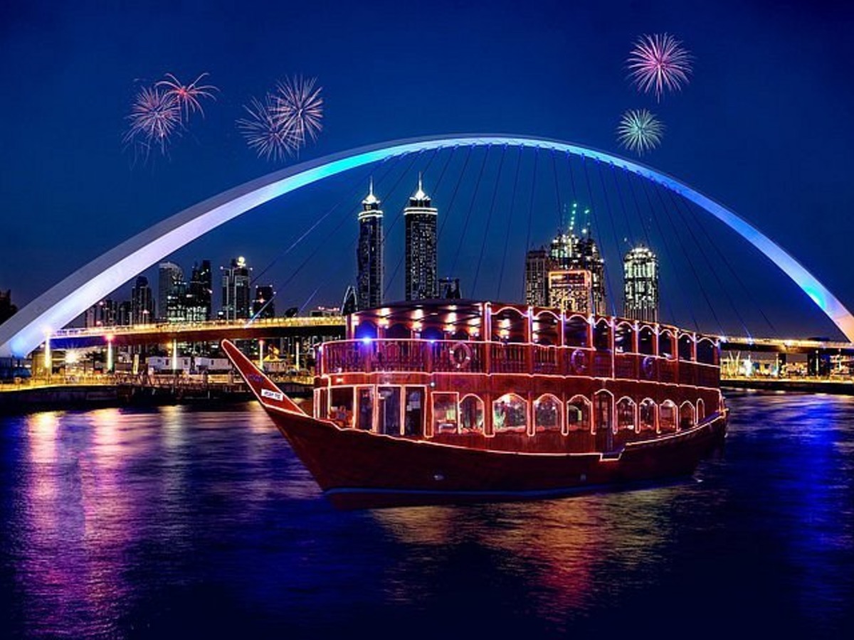 Dhow Cruise Dinner – Marina